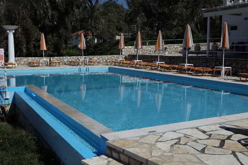 Marina Bay Hotel Ratzaklion Экстерьер фото