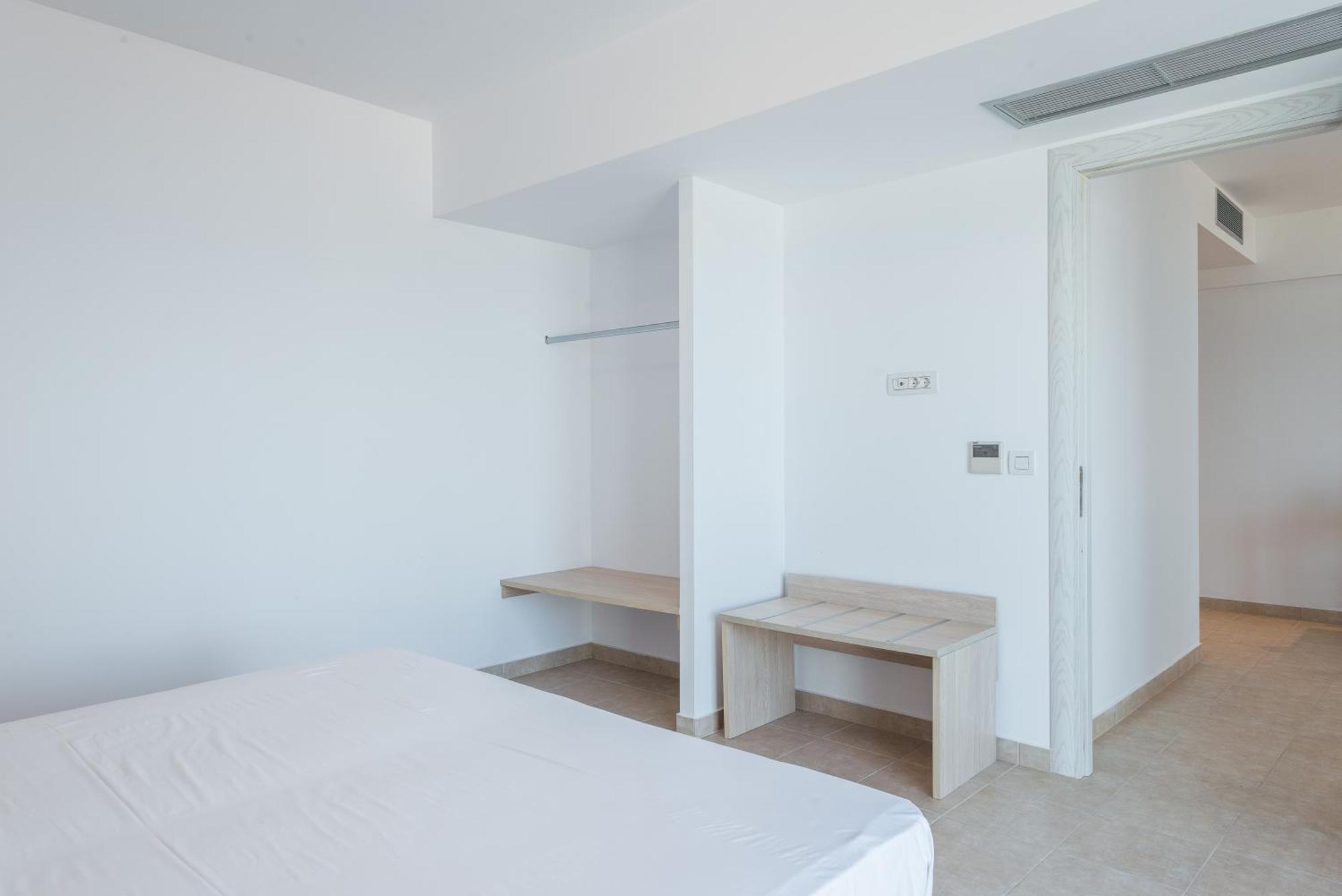 Marina Bay Hotel Ratzaklion Экстерьер фото