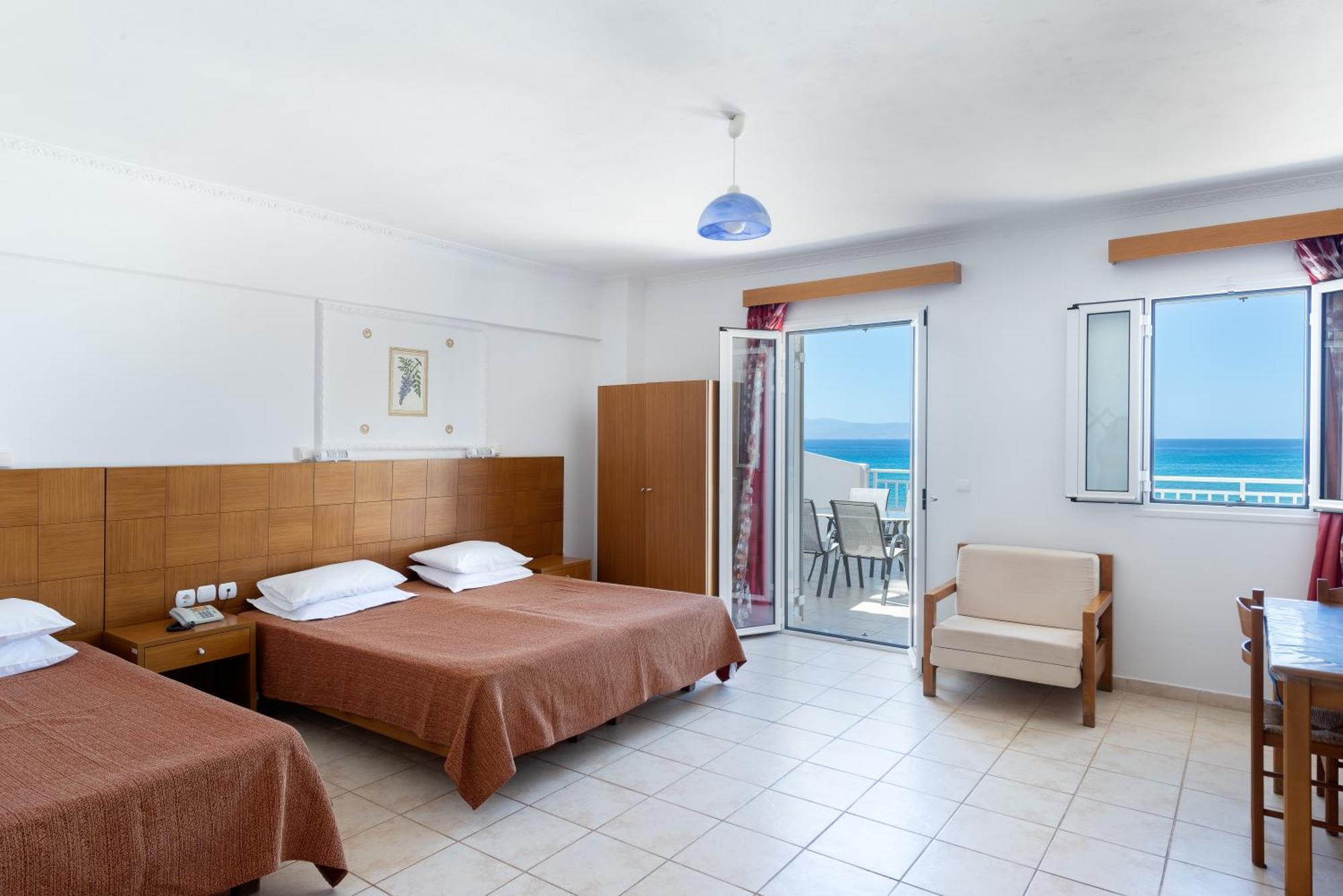 Marina Bay Hotel Ratzaklion Экстерьер фото