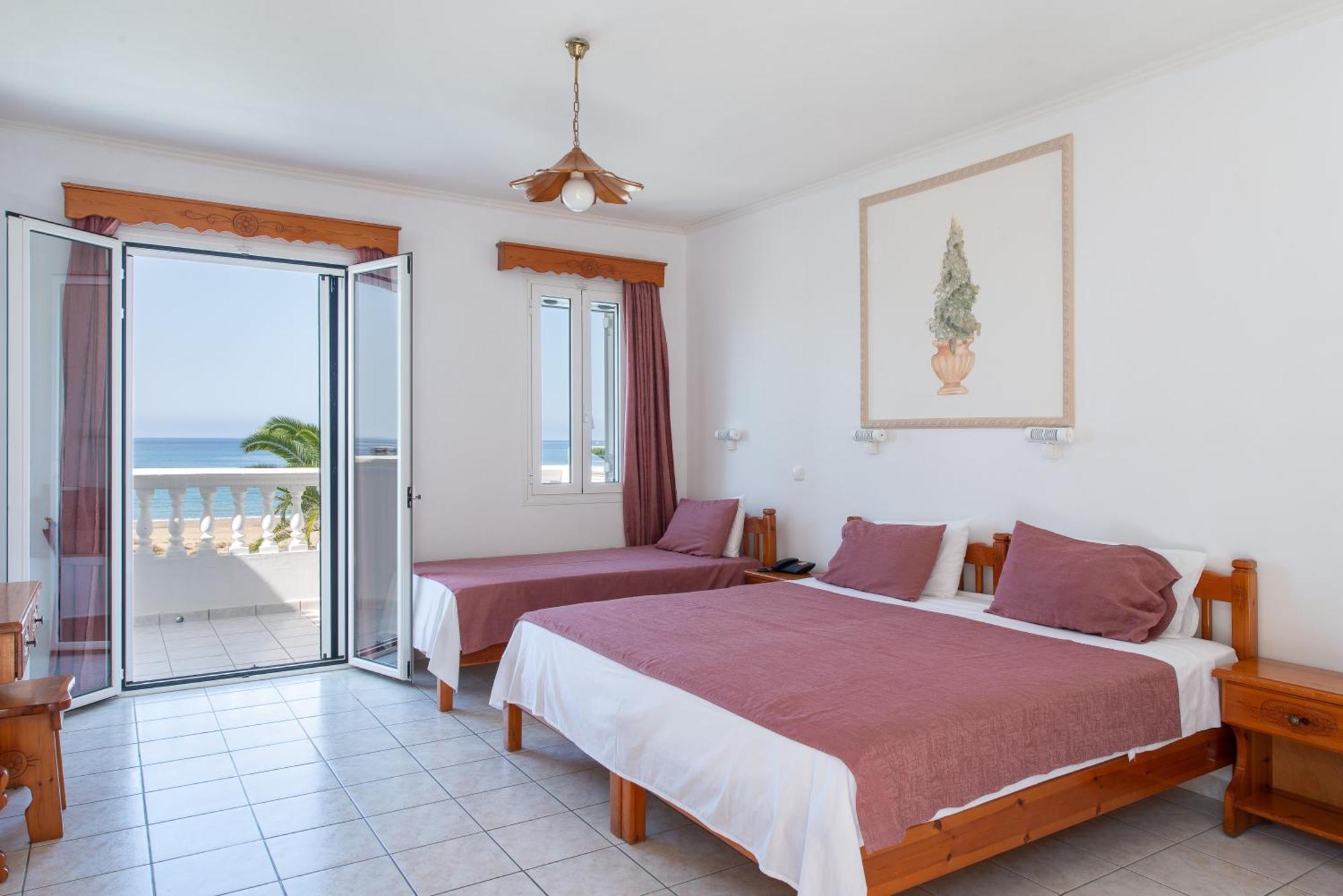 Marina Bay Hotel Ratzaklion Экстерьер фото